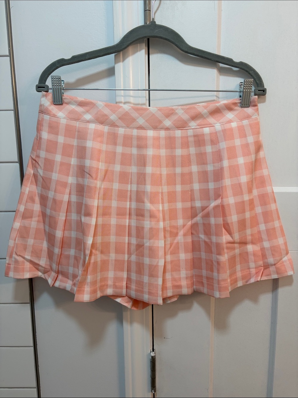 Pink Lily Peach and White Plaid Skort - Size L